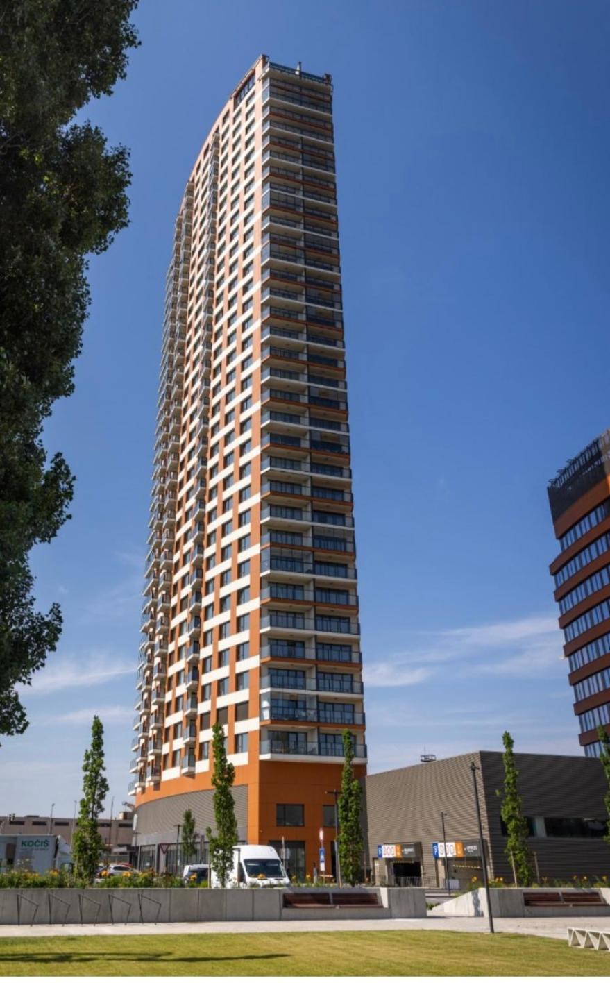 New Downtown Apartment Couple Minute From The Old Town Bratislava Exteriér fotografie